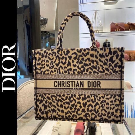 women's dior tote bag|christian Dior book tote 2021.